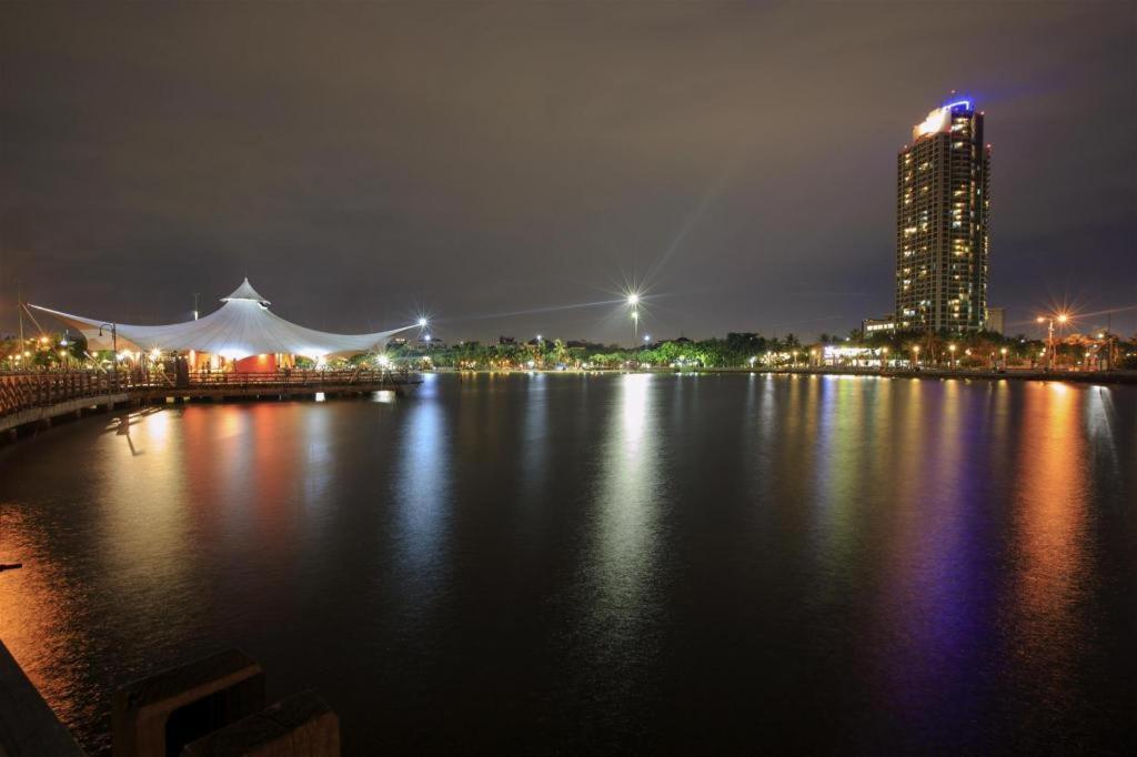 U Stay Hotel Mangga Besar Jacarta Exterior foto