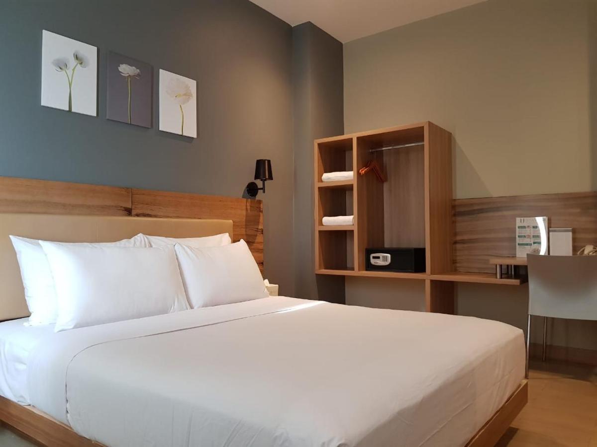 U Stay Hotel Mangga Besar Jacarta Exterior foto